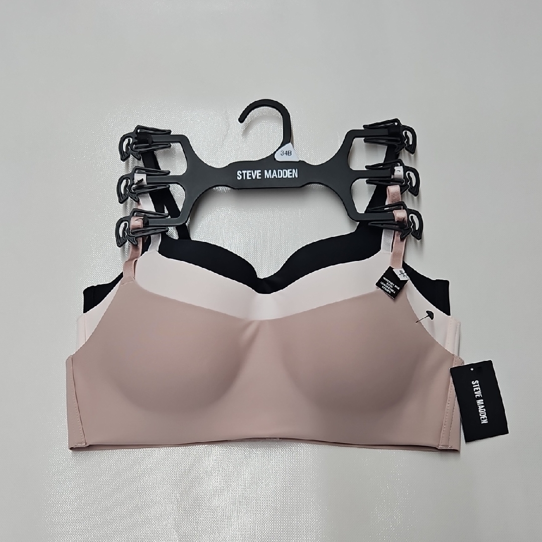 Steve Madden Black And Pink Wireless Bra With Adjustable Straps